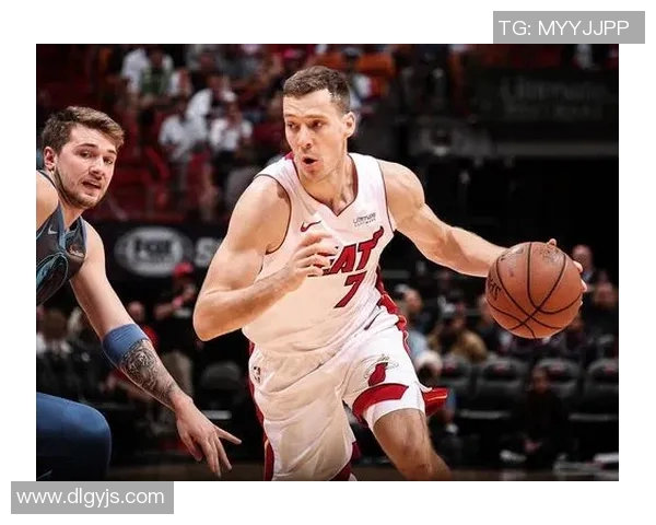 凯里欧文的篮球之路与个人成长探索：从天才少年到NBA明星的蜕变之旅